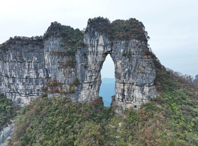 二天门 喀斯特 岩溶地貌 小天门 七星山 穿洞 