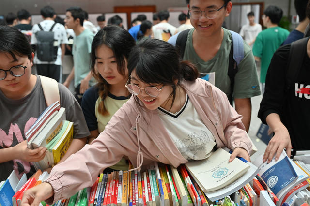 长沙理工大学 世界读书日