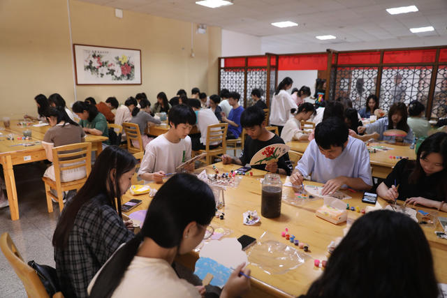长沙理工大学 世界读书日