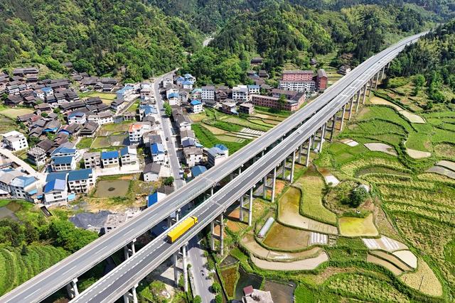 公路、交通、乡村、高速、城乡一体化