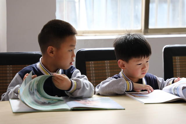 世界读书日  图书馆 幼儿 书香 魅力 图书