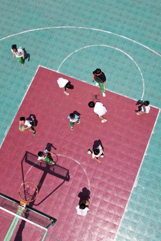 湘西 篮球 同学 苗族 学生 课间 喜爱 体育 小学 运动 