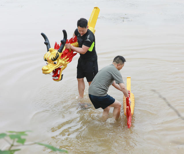 常宁市*龙舟下水*衡阳市第二届职工龙舟赛