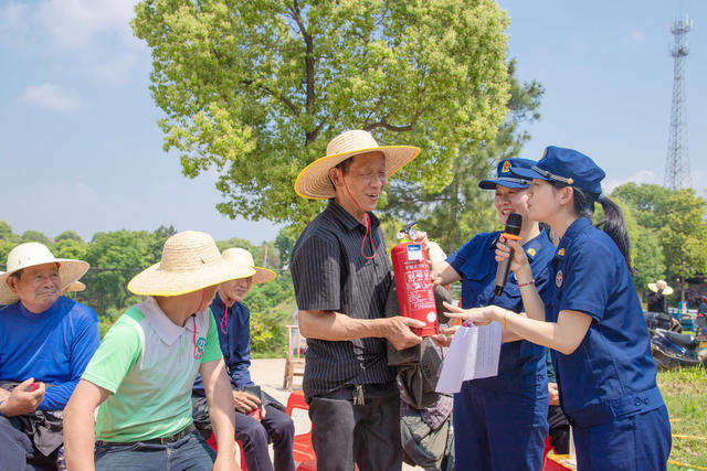 消防宣传 屋场会
