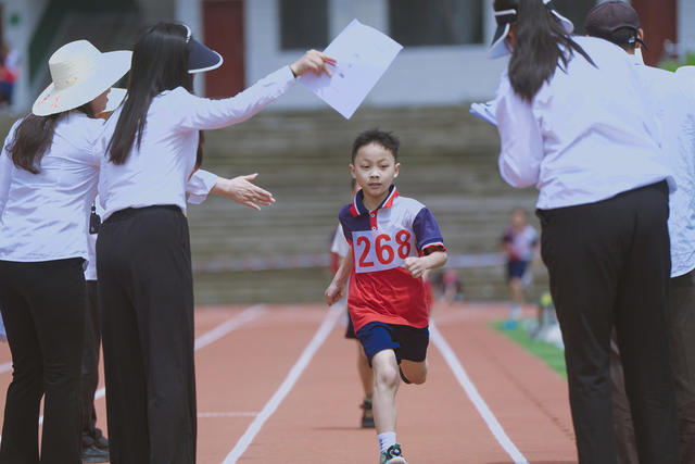 早安 隆回 好少年