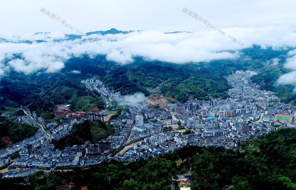 湖南桂东 雨 山（县）城 美 罗霄山脉