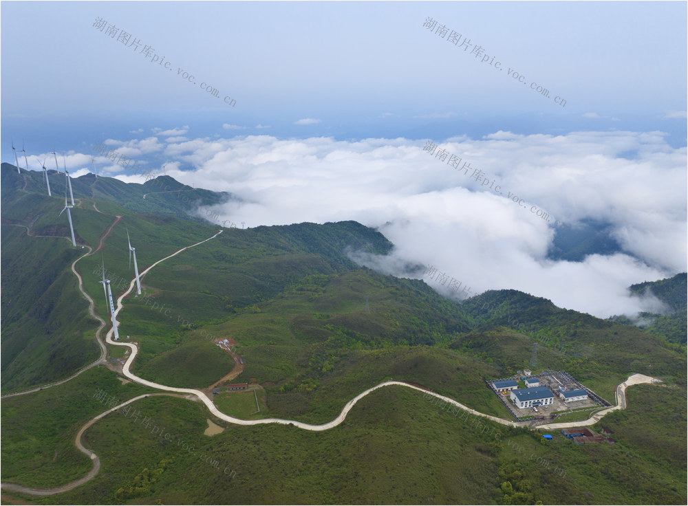  江永燕子山  云雾缭绕  山杜鹃 电机组、云海、山峦 