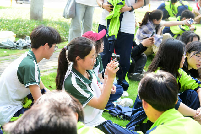 教育  普通高中  体育活动  远足  大自然