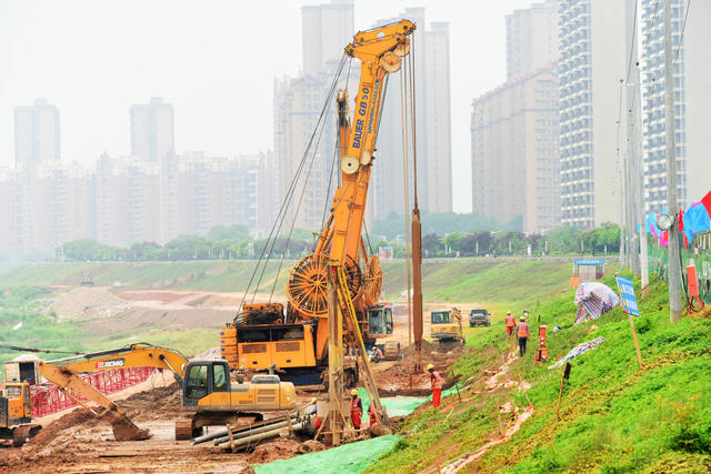 洞庭湖  重大水利工程 重点垸堤防  澧水大堤  加固防渗  成槽开挖  