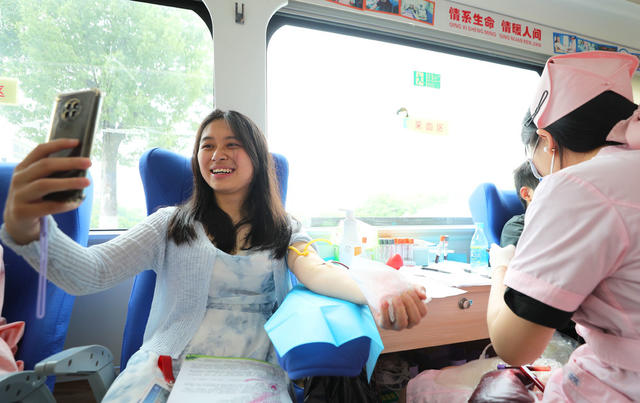 五四 青年节 大学生 志愿者 献血
