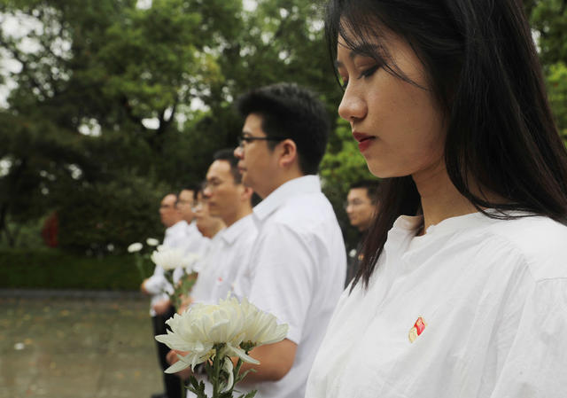 清明节 祭扫 先烈 哀思