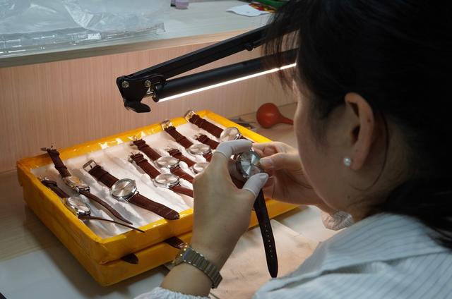 五一劳动节 钟表装配 工人 工人先锋号 劳模 衡阳县 