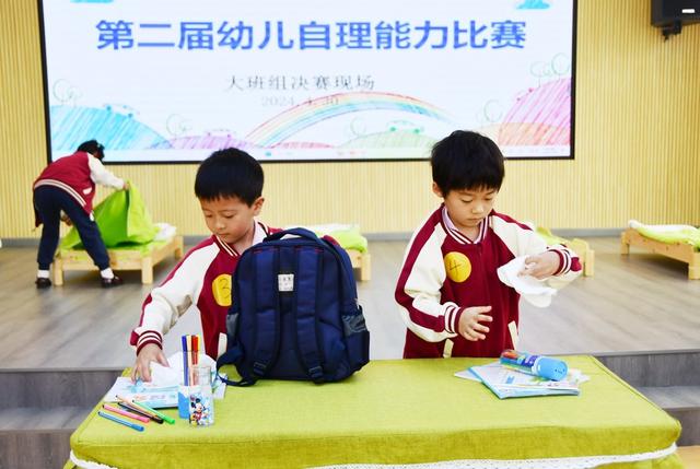  劳动比拼迎“五一”