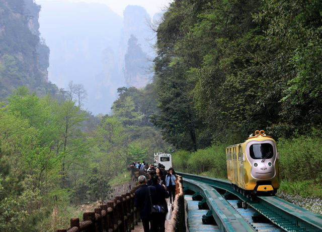 张家界 清明 旅游