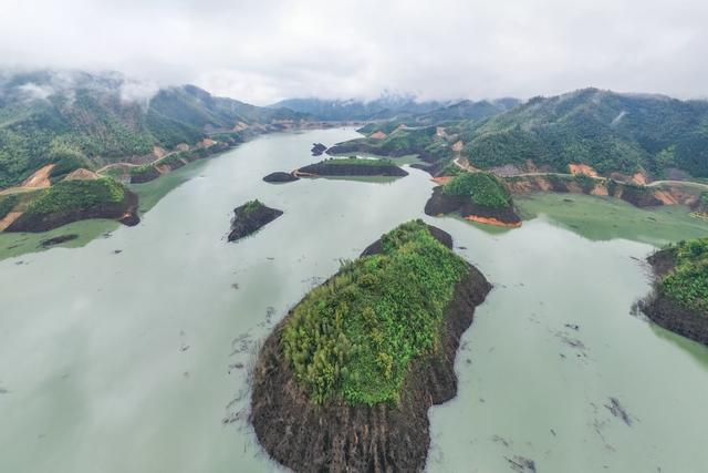 绿水青山 生态 风景 水库 山青水秀 山水 绿色