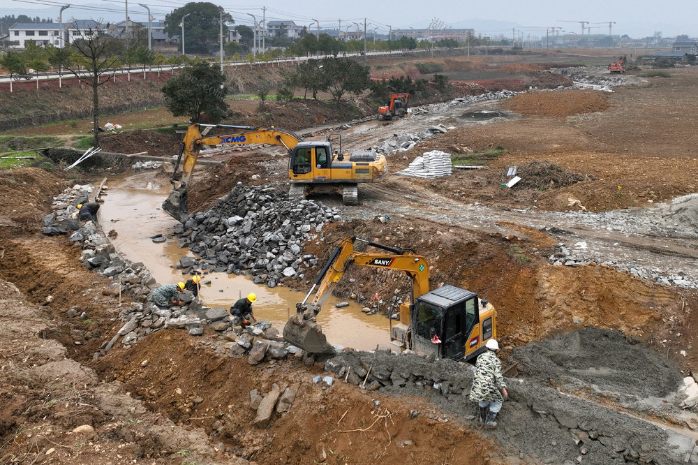 农田建设施工忙