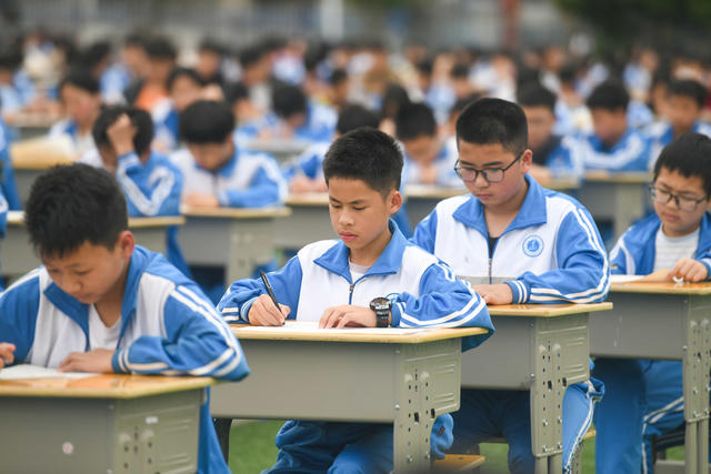 学生
学校
汉字听写
传统文化