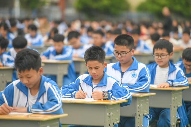 学生
学校
汉字听写
传统文化