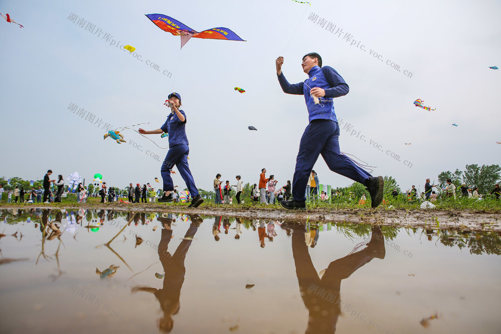 风筝
嘉年华  特色  活动   文旅   旅游   节日  经济   市民  五一   欢乐  市民   庆祝   