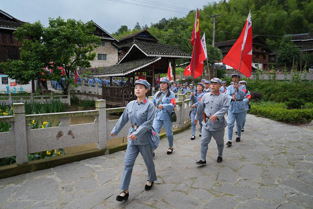 五一国际劳动节  重走长征路  秀非遗民俗