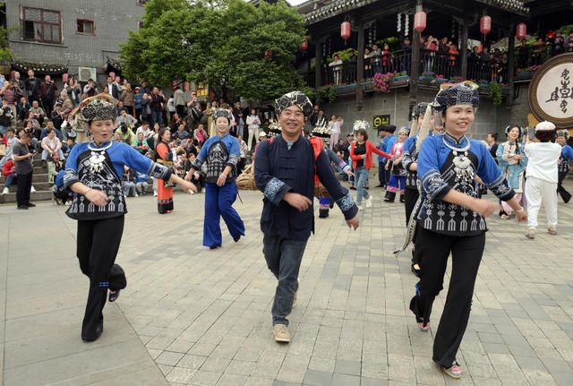 民歌 舞 非遗  传承人游客 五一