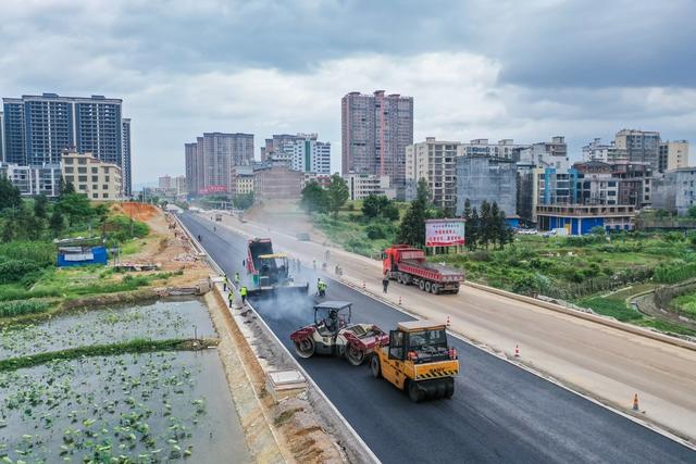国道 公路 交通 建设 施工 道路