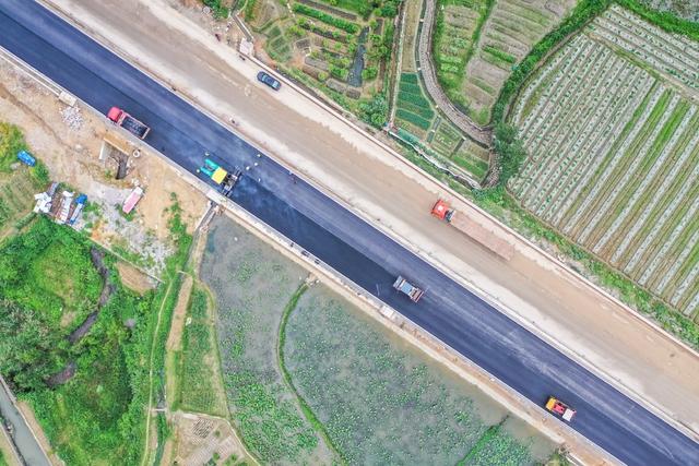 国道 公路 交通 建设 施工 道路