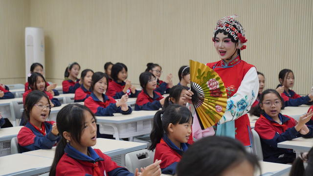 洪江市 隆平学校 双减政策 戏曲进课堂 