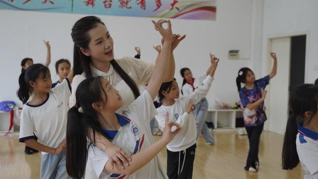 洪江市 隆平学校 双减政策 戏曲进课堂 