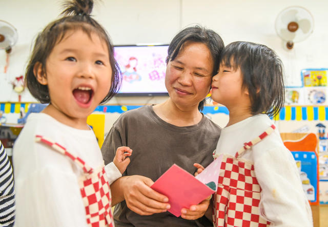 母亲节
小朋友
幼儿园
道县
感恩
