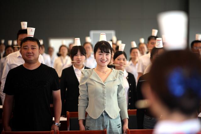营商环境、礼仪、政务服务、能力提升、培训