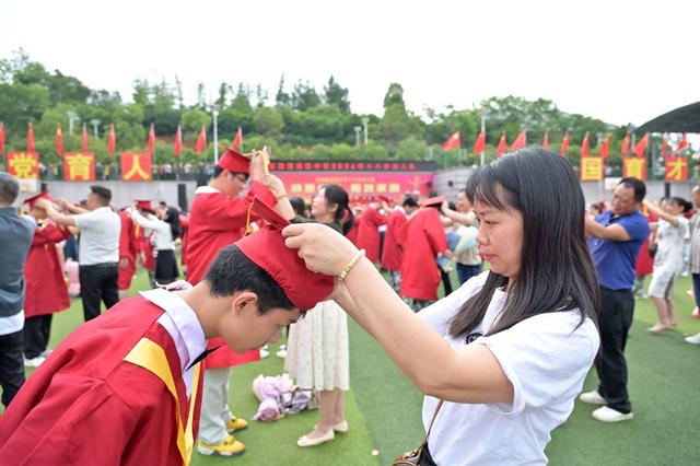 成人礼  传统  感恩  励志  青春  十八岁  宪法