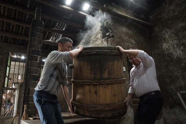 白酒  稻谷  高粱  酒曲  传统工艺  老房子