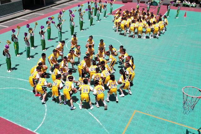 学生 土家族 湘西  篮球 湘西 苗族 运动 双减 政策 表演 健身 小学
