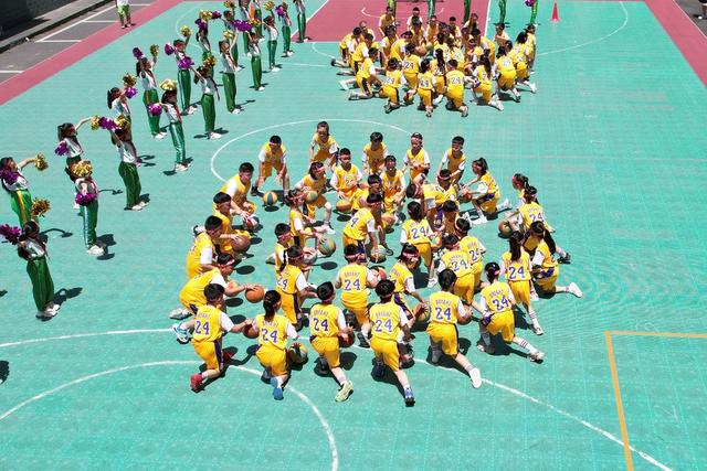 学生 土家族 湘西  篮球 湘西 苗族 运动 双减 政策 表演 健身 小学