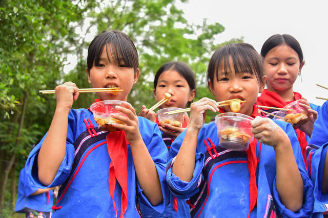 劳动教育  非遗文化  融合 女书 斗牛节