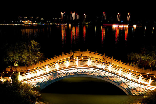 湖南郴州 资兴东江湾 夜景美 画