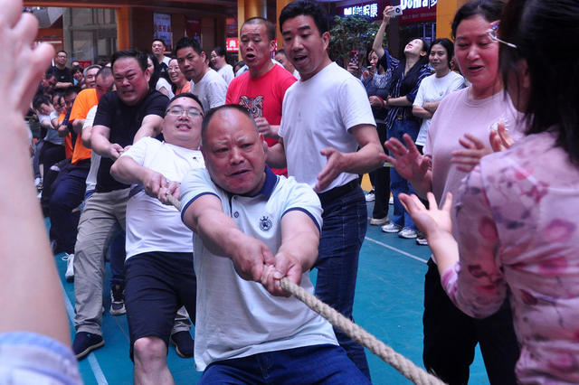 拔河比赛  民族团结  商城  市场