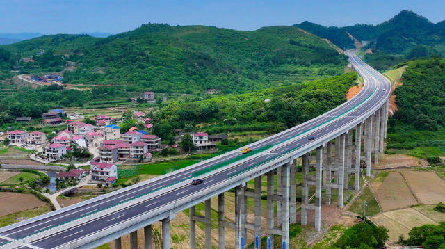 沅陵—辰溪高速公路 通车 交通运输