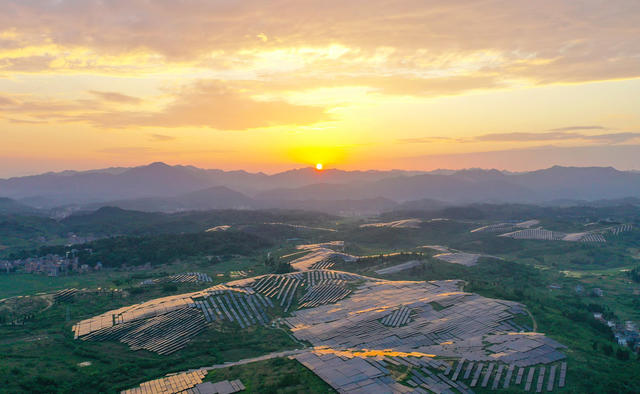 光伏  映照   金山  新能源