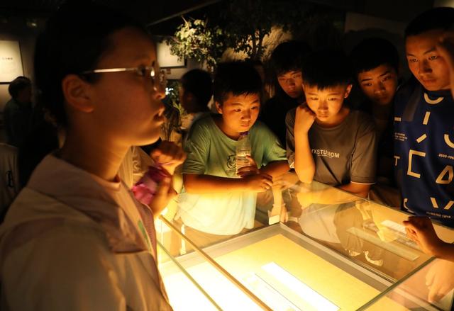 博物馆学传拓技艺      迎接国际博物馆日