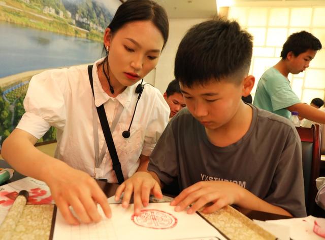 博物馆学传拓技艺      迎接国际博物馆日