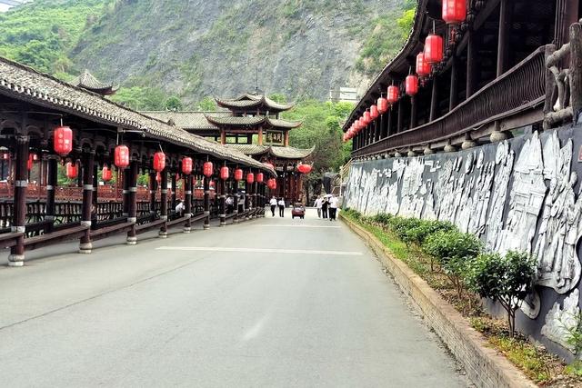 游客 湘西 苗寨 古丈 墨戎 山水 人文 风情 苗族