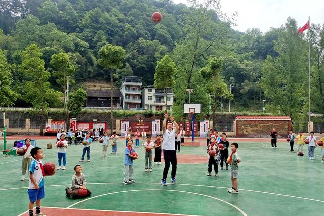 土家族 儿童 学校 苗族 送教 小学 爱心 留守儿童 古丈 墨戎 湘西