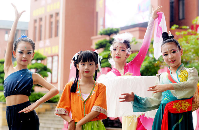 嘉禾：秀才艺  展风采