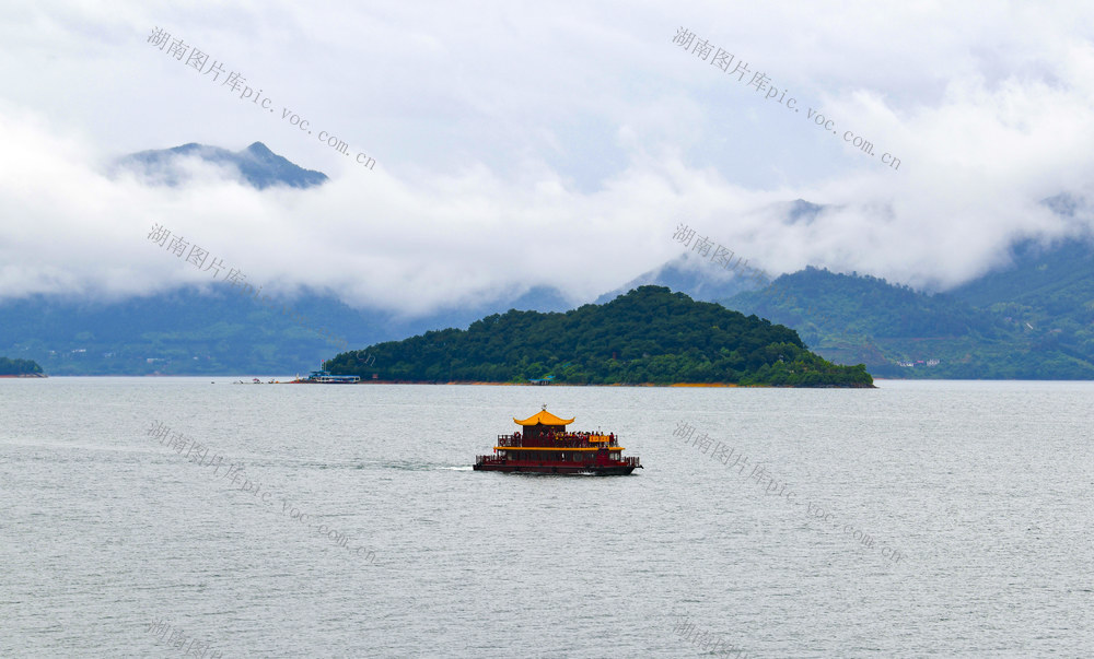 中国旅游日 游船 游玩 亲近自然 人文景观