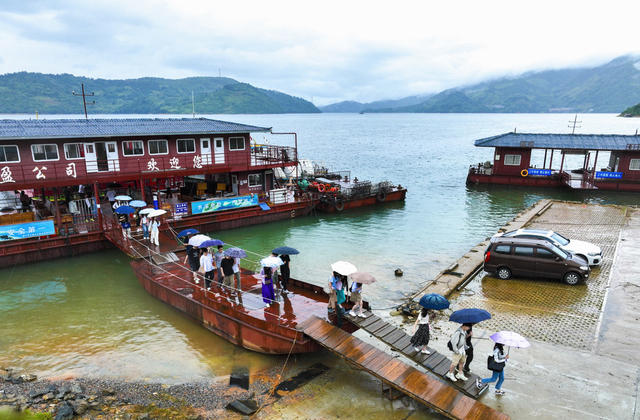 中国旅游日 游船 游玩 亲近自然 人文景观