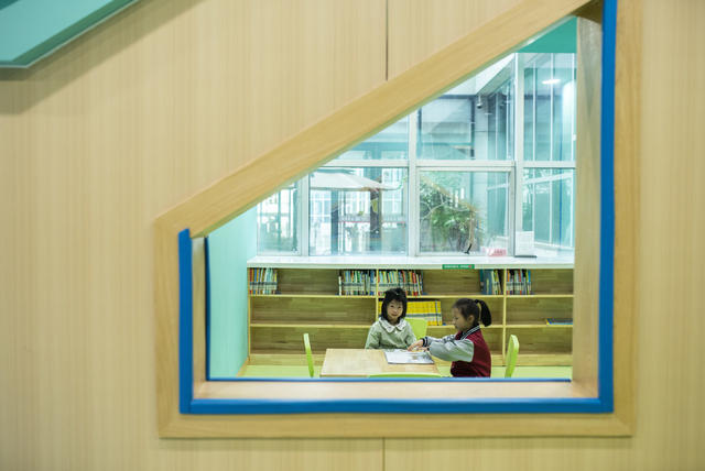 湖南娄底“五一”假期,品书香,图书馆