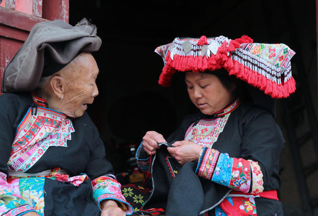 瑶绣 90岁老奶奶 老师 二峰村 盘乙花