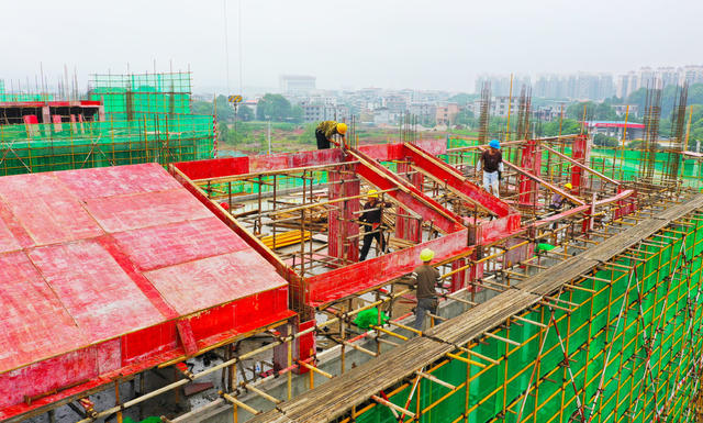 重点工程  学位建设  施工  校园建设